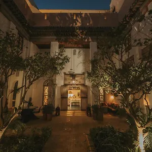 Les Hirondelles Boutique Pensión